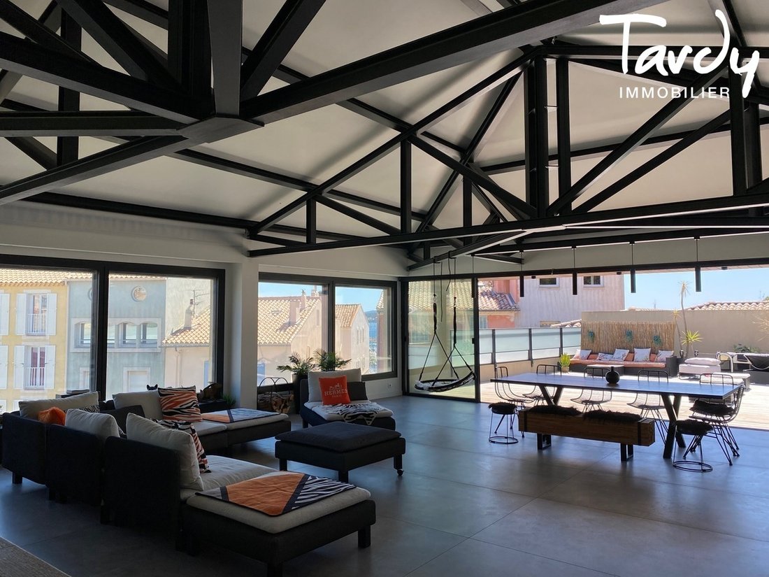 House in Bandol, Provence-Alpes-Côte d'Azur, France 1 - 16249541