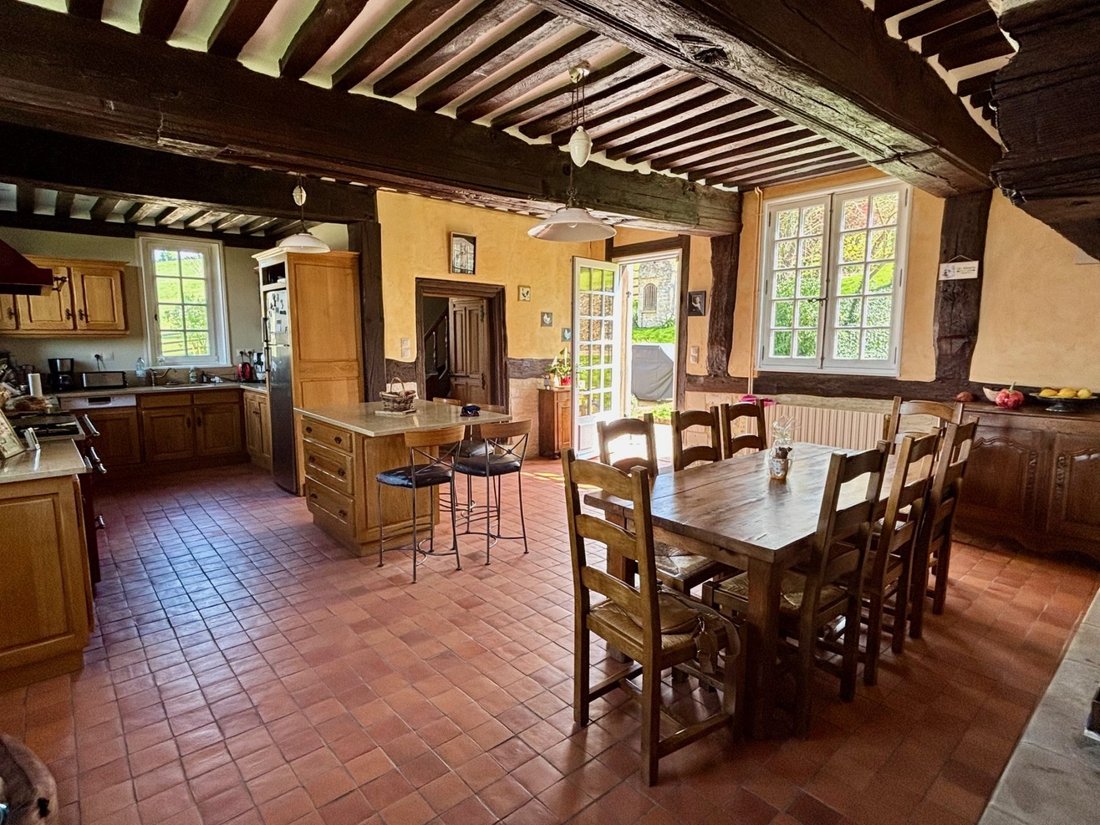 Estate in Livarot, Livarot-Pays-d'Auge, France 5 - 16247107