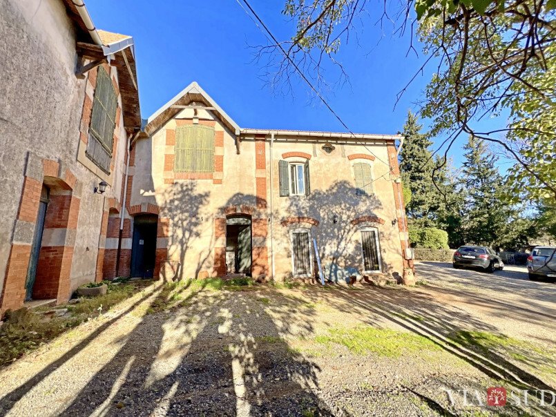 Estate in Saint-Chinian, Occitania, France 1 - 16246410