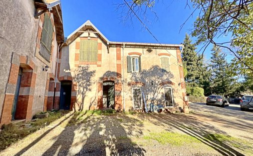 Estate in Saint-Chinian, Occitania, France 1