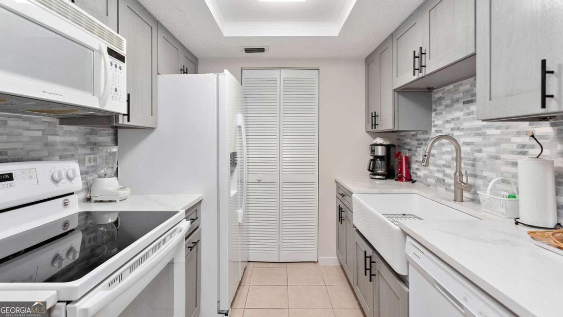 Condo in St. Simons, Georgia, United States 3 - 16243088