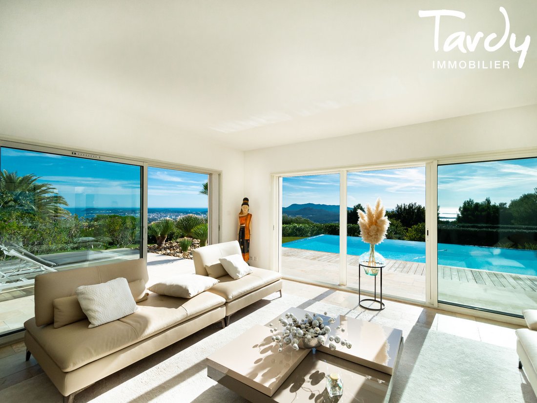 Villa in Nord, Sanary-sur-Mer, France 3 - 16248455