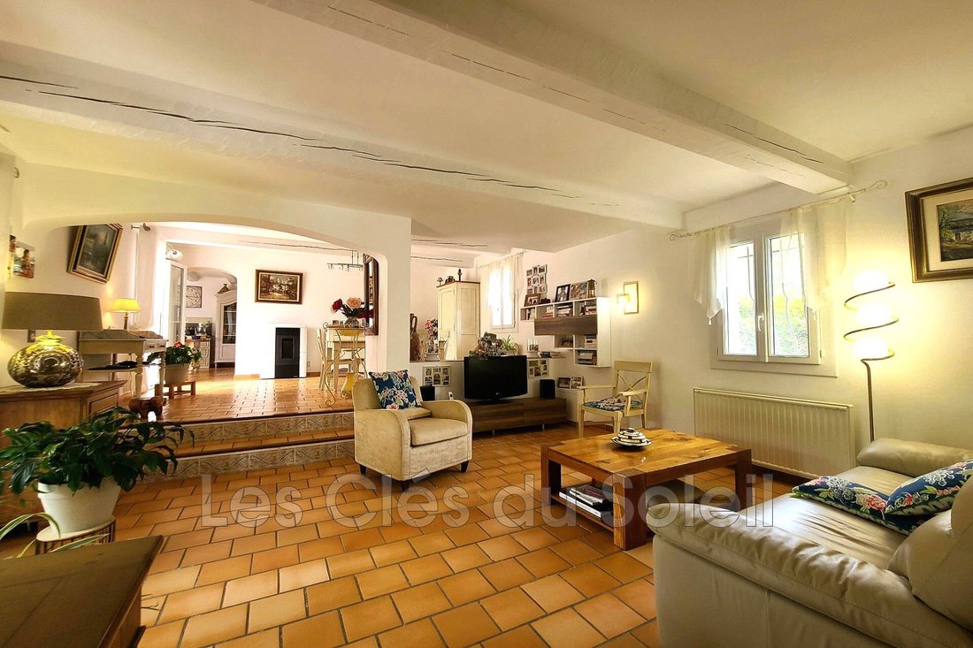 Villa en Cuers, Provenza-Alpes-Costa Azul, Francia 5 - 16248868