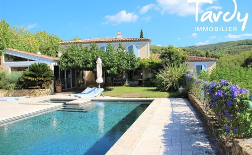 Estate in La Ciotat, Provence-Alpes-Côte d'Azur, France 1
