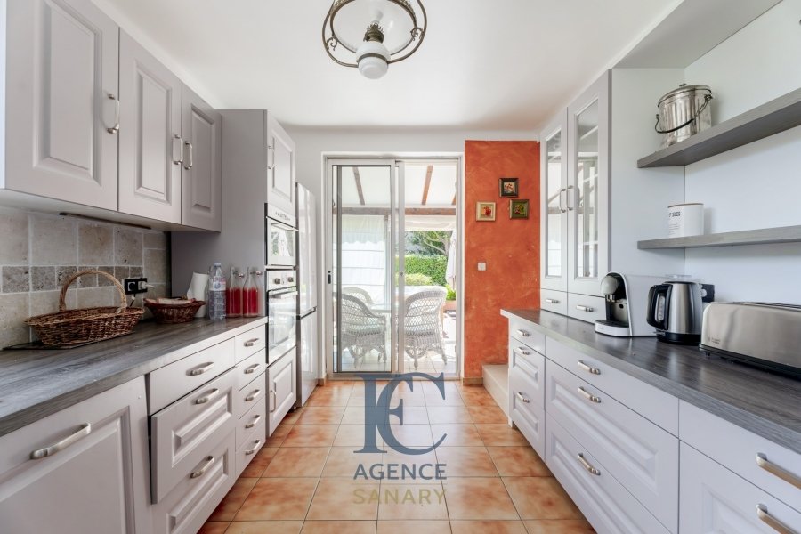 House in Sanary-sur-Mer, Provence-Alpes-Côte d'Azur, France 2 - 16247845