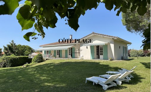 House in Saint-Palais-sur-Mer, Nouvelle-Aquitaine, France 1