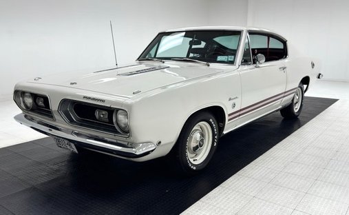 340ci 4bbl V8/A833 Manual/8 3/4" SureGrip Axle/Power Front Discs/Stunning Fish in Morgantown, United States 1