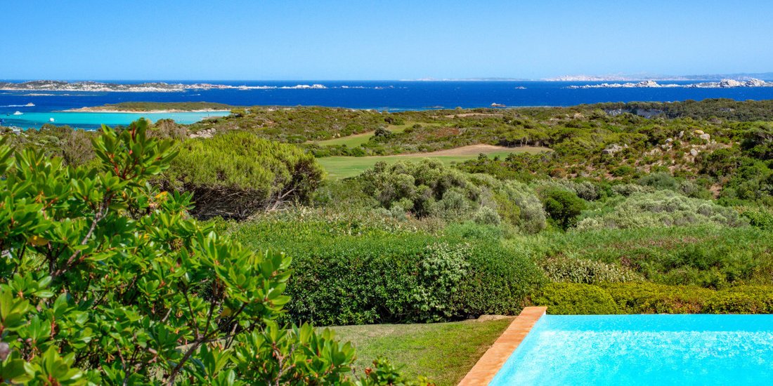 Villa in Bonifacio / Bunifaziu, Corsica, France 1 - 16246277