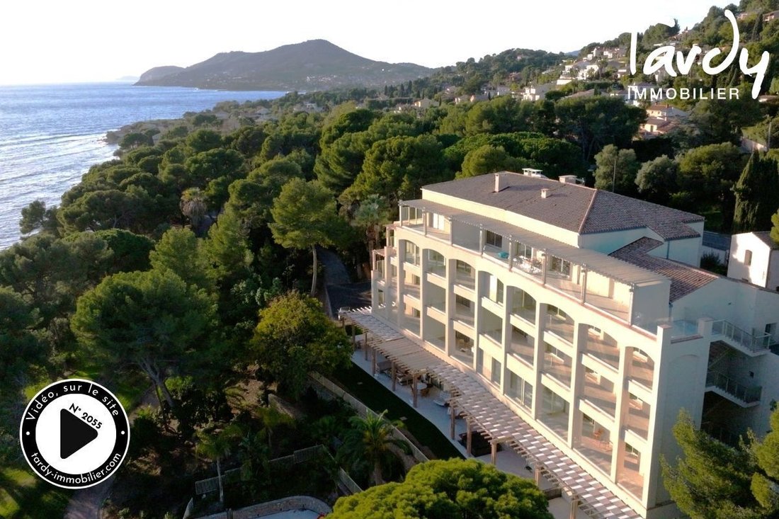 Apartment in Centre Ville, Carqueiranne, France 4 - 16247084
