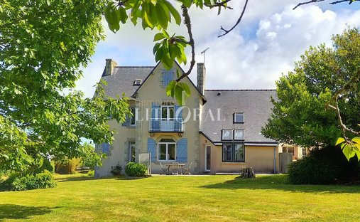 House in Trebeurden, Brittany, France 1