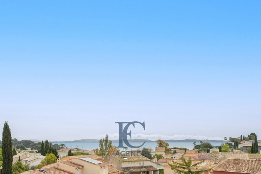 Apartment in Centre Ville, Carqueiranne, France 1 - 16248072
