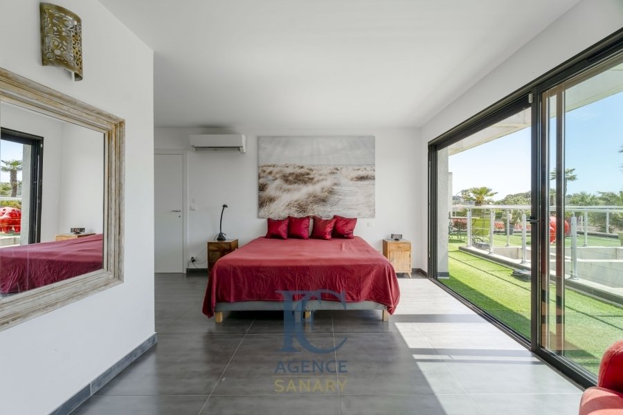 House in Sanary-sur-Mer, Provence-Alpes-Côte d'Azur, France 5 - 16248631