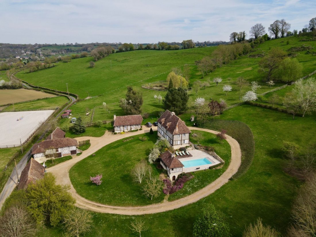 Estate in Livarot, Livarot-Pays-d'Auge, France 2 - 16247107