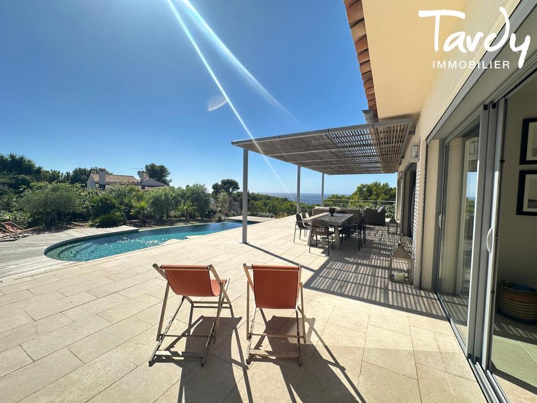Villa in Saint-Cyr-sur-Mer, Provence-Alpes-Côte d'Azur, France 5 - 16249601