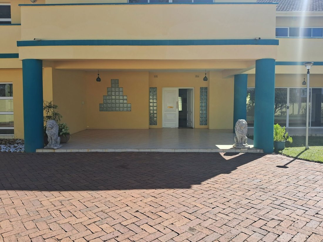 House in Harare, Harare Province, Zimbabwe 2 - 16250575