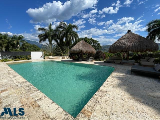 Finca à Medellín, Antioquia, Colombie 3 - 16248750