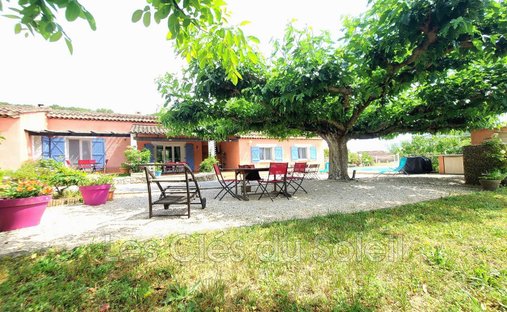 Villa à Cuers, Provence-Alpes-Côte d'Azur, France 1