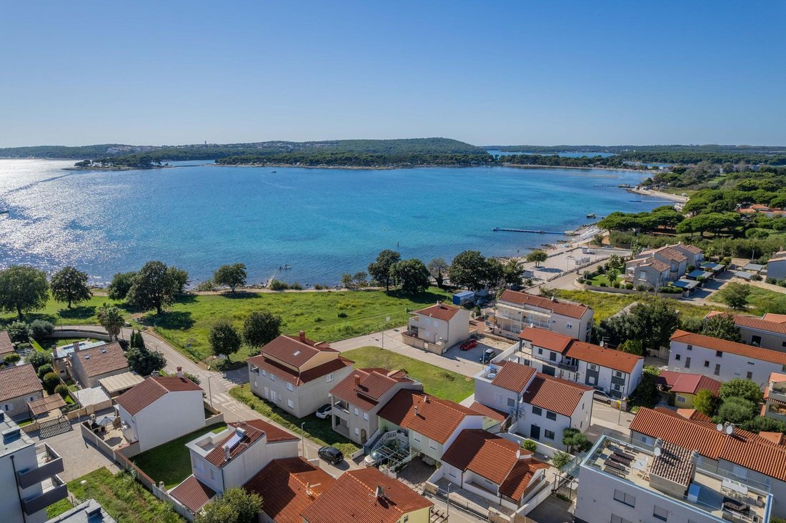 Villa in Medulin, Istria County, Croatia 3 - 16250924