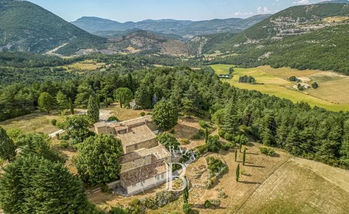 Anwesen in Sault, Provence-Alpes-Côte d'Azur, Frankreich 1