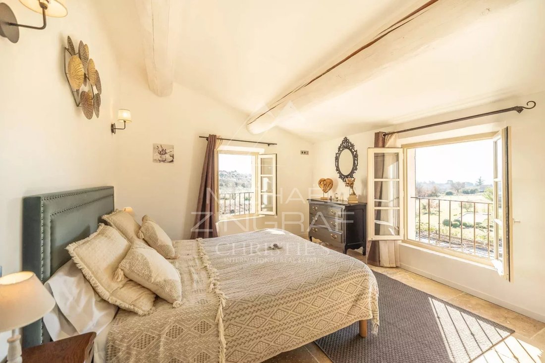 Casa di campagna a Saint-Saturnin-lès-Apt, Provenza-Alpi-Costa Azzurra, Francia 5 - 16248651