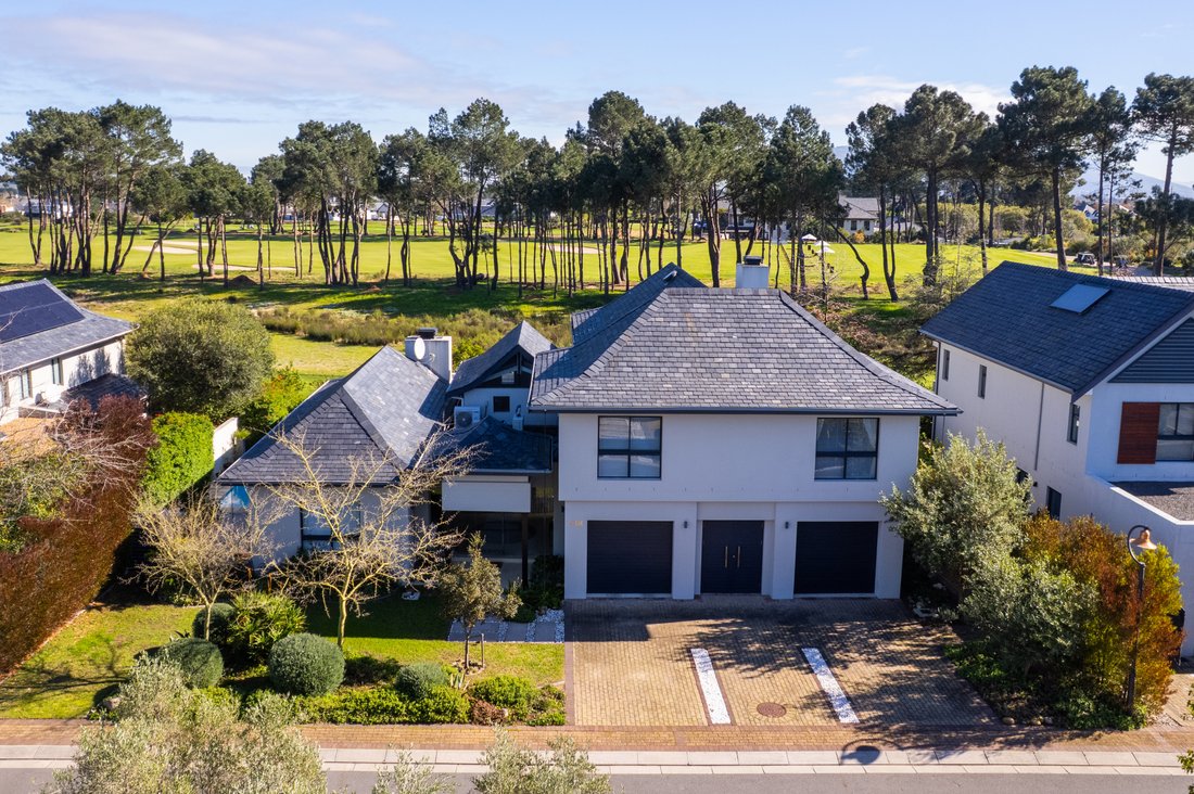 House in Paarl, Groenvlei, Western Cape 1 - 16252857