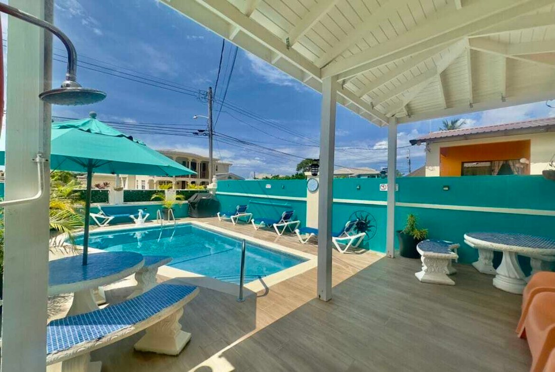 Apartment in Bridgetown, Christ Church, Barbados 4 - 16253226