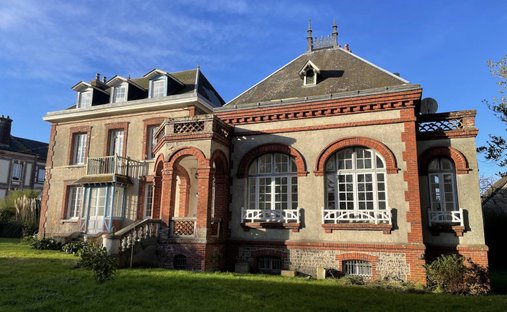 Castle for Sale in Saint-Valery-en-Caux, Normandy, France