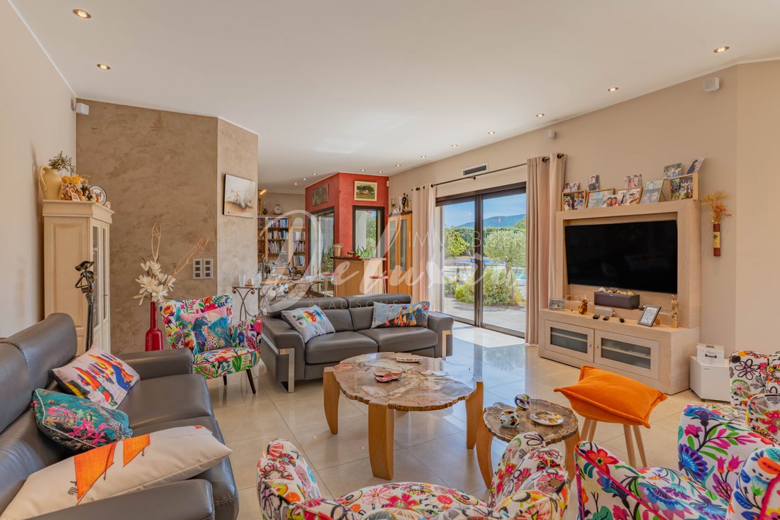 House in Ecarts, Roquebrune-sur-Argens, France 5 - 16247989