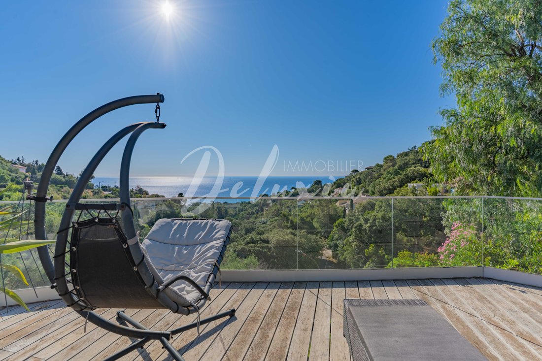 Villa in Les Issambres, Roquebrune-sur-Argens, France 3 - 16246878