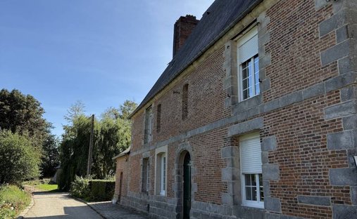 Castle for Sale in Veules-les-Roses, Normandy, France