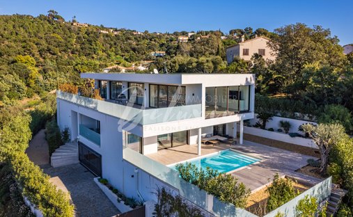 Maison à Les Issambres, Roquebrune-sur-Argens, France 1