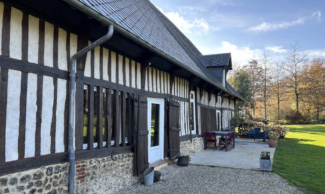 Renovated 18 Th Century Press House With Taste Potentially Offering 2 Dwellings For A Total Of 280 M2