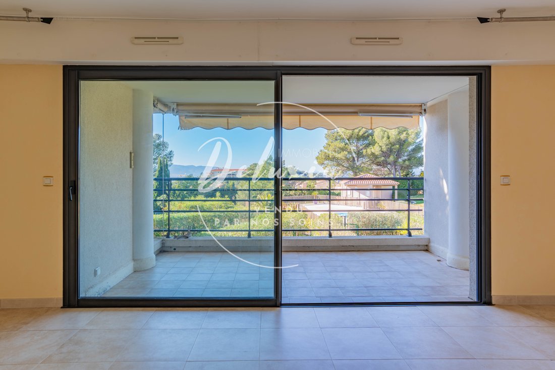 Apartment in Le Dramont-Agay-Anthéor-Le Trayas, Saint-Raphaël, France 3 - 16248278