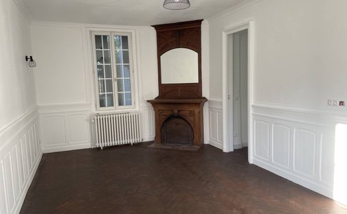 Castle for Sale in Saint-Valery-en-Caux, Normandy, France