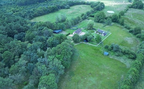 Castle for Sale in La Flèche, Pays de la Loire, France