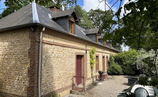Castle for Sale in Étretat, Normandy, France