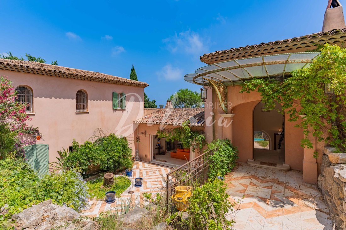 Estate in Ramatuelle, Provence-Alpes-Côte d'Azur, France 3 - 16247048