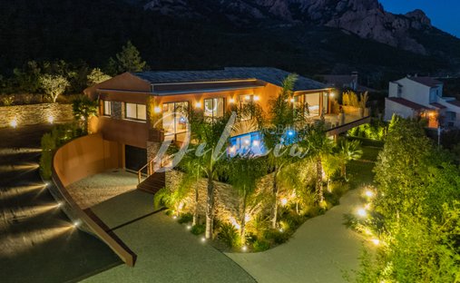 House in Le Dramont-Agay-Anthéor-Le Trayas, Saint-Raphaël, France 1