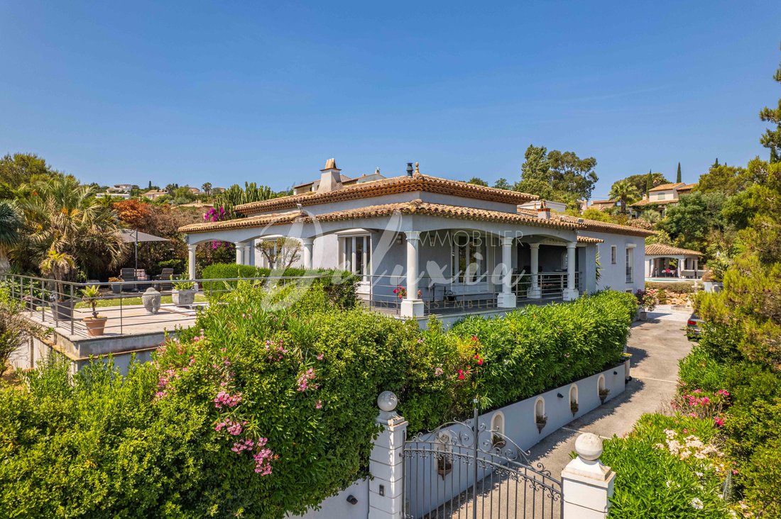 Villa à Fréjus, Provence-Alpes-Côte d'Azur, France 2 - 16247539