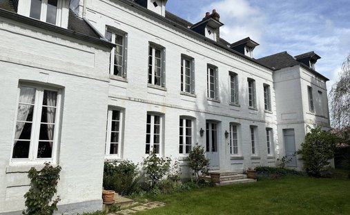 Castle for Sale in Saint-Valery-en-Caux, Normandy, France