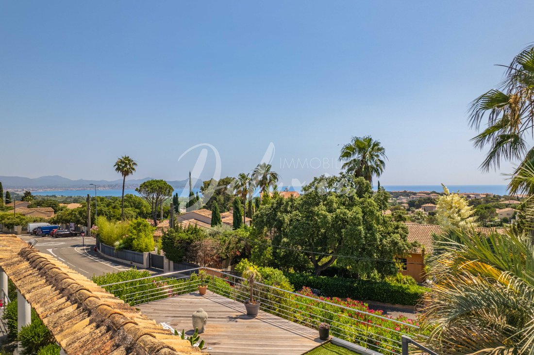 Villa à Fréjus, Provence-Alpes-Côte d'Azur, France 1 - 16247539