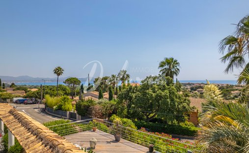 Villa à Fréjus, Provence-Alpes-Côte d'Azur, France 1