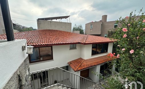House in Naucalpan de Juárez, State of Mexico, Mexico 1