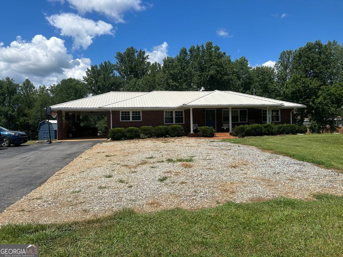 Dahlonega, Georgia, United States 1 - 16246374
