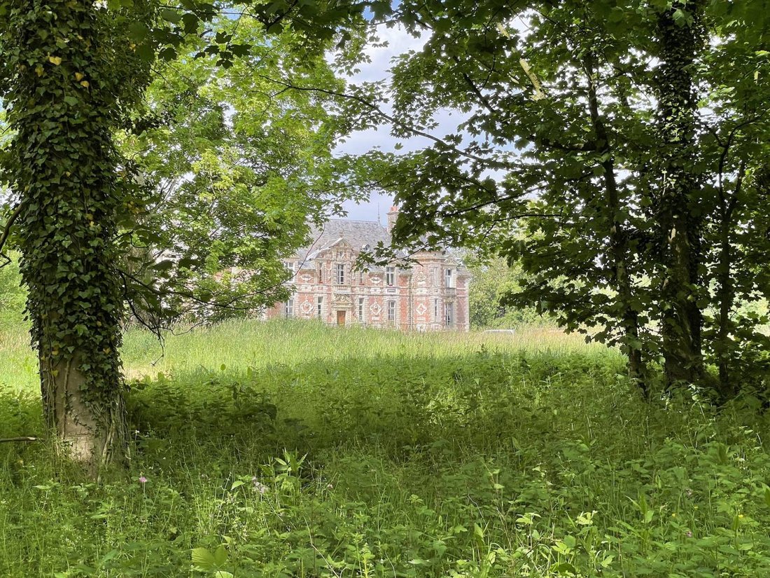 A 16th-Century Castle Whispering to the Normandy Sea