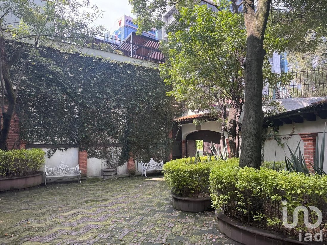 House in Mexico City, Mexico 2 - 16249259