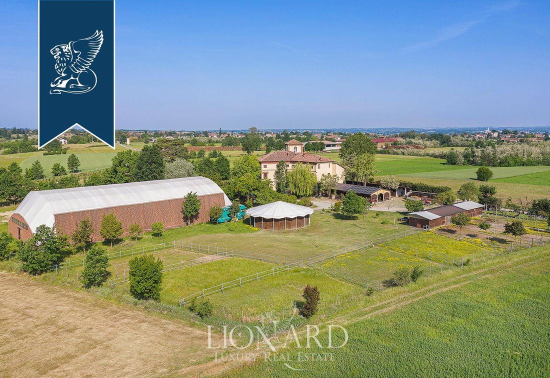A 17th-Century Monferrato Castle Where Time Rides on Gilded Hooves