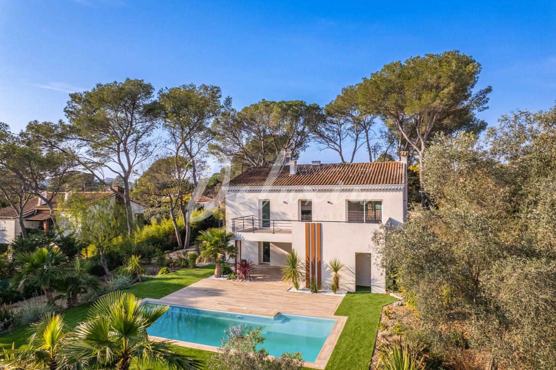 Villa in Le Dramont-Agay-Anthéor-Le Trayas, Saint-Raphaël, France 1 - 16246507