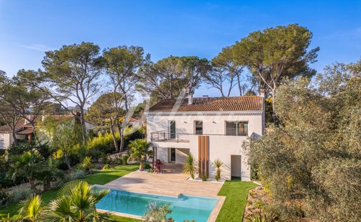 Villa in Le Dramont-Agay-Anthéor-Le Trayas, Saint-Raphaël, France 1