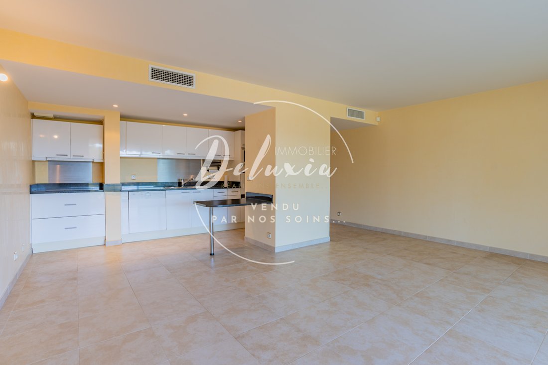 Apartment in Le Dramont-Agay-Anthéor-Le Trayas, Saint-Raphaël, France 4 - 16248278